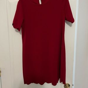 Women’s maroon short sleeve scallop hemline midi dress